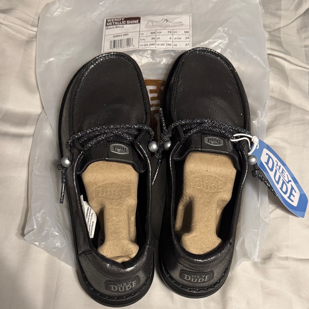New NWT Hey Dude Women's Wendy Black Metallic Loafers size 8
